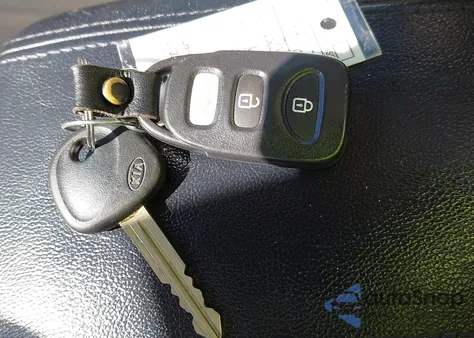 2011 Kia Forte Koup Ex z USA, uszkodzony, nr VIN KNAFU6A21B5399747